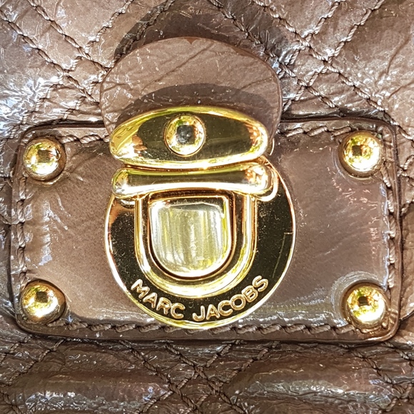 💄TAKE IT SALE💋 Marc Jacobs Quilted Bowler Taupe - Picture 3 of 6